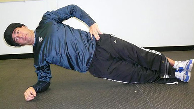 Side plank with neck load