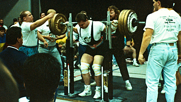 Young Dave Tate doing Squats